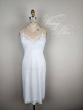 Vintage 1950's Romantic White Lace Trimmed Slip Chemise Bust Size 36"~ 38"